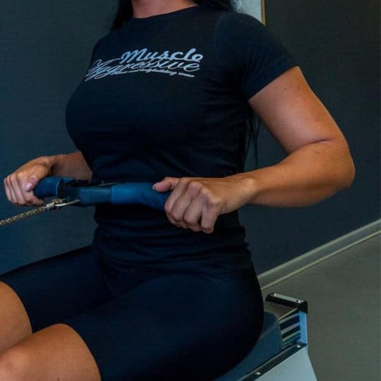 Dámske Fitness tričko – Grey logo - Muscle Aggressive| NaMaximum